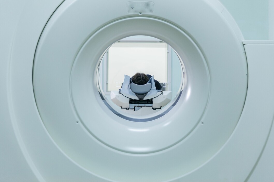 Når det hevdes at CT-maskinen er blitt så effektiv og selvgående at det har redusert kravet til radiografens kompetanse og i stedet ført til en negativ utvikling av radiografrollen, må det en motkommentar til, mener NRF-fagsjef Håkon Hjemly, som her bringer nettopp det.